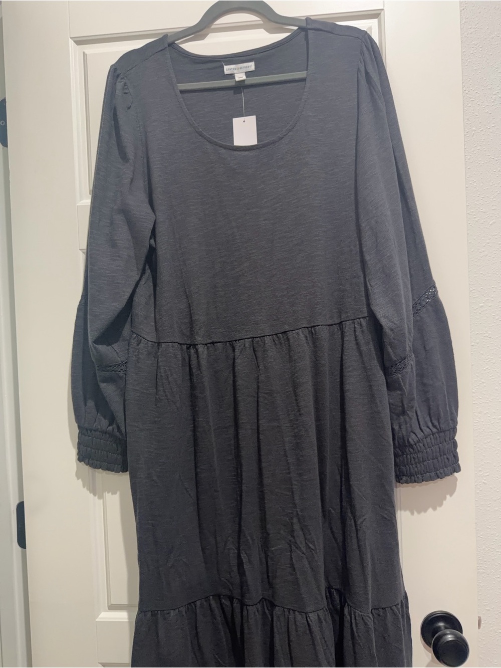 Women's Long Sleeve Tiered Dress in Charcoal Gray and Black- Relaxed Fit